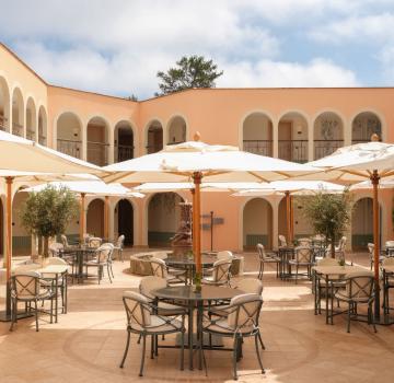 THE CRAFTSMANSHIP THAT SHAPES VILA MIRAÉ